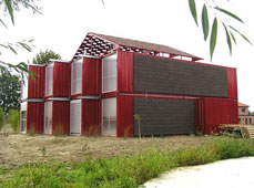 集裝箱別墅: Red Container House Lille